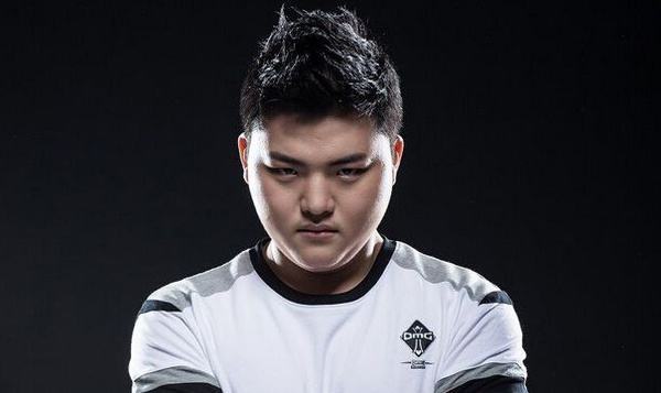 BRO横扫RNG，CoreJJ统治全场