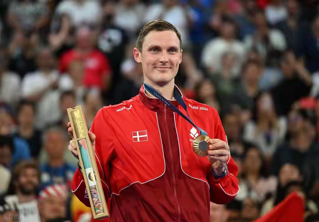 丹麦队横扫韩国队，安赛龙惊艳四座