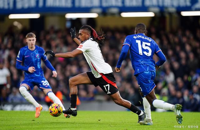 球队主场迎来重要比赛，备受瞩目