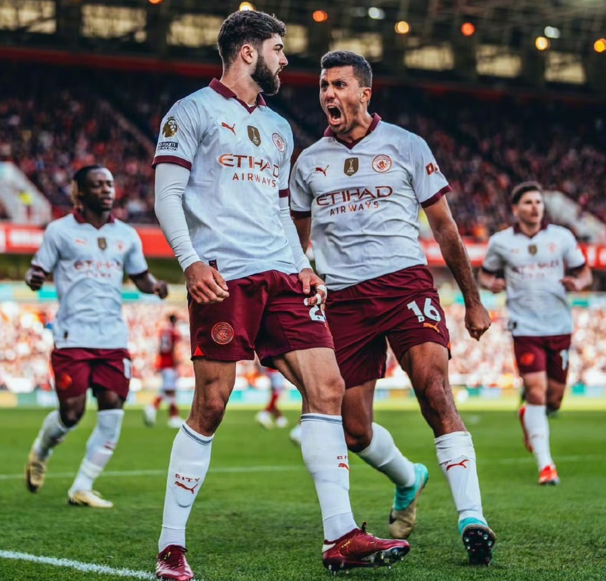 关于曼城击败强敌,稳固争冠地位的信息 关于曼城击败强敌,稳固争冠地位的信息