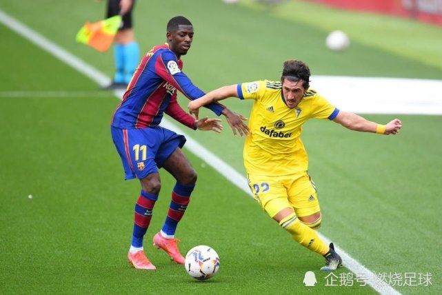 包含国际足球比赛成绩公布，球迷热烈讨论的词条