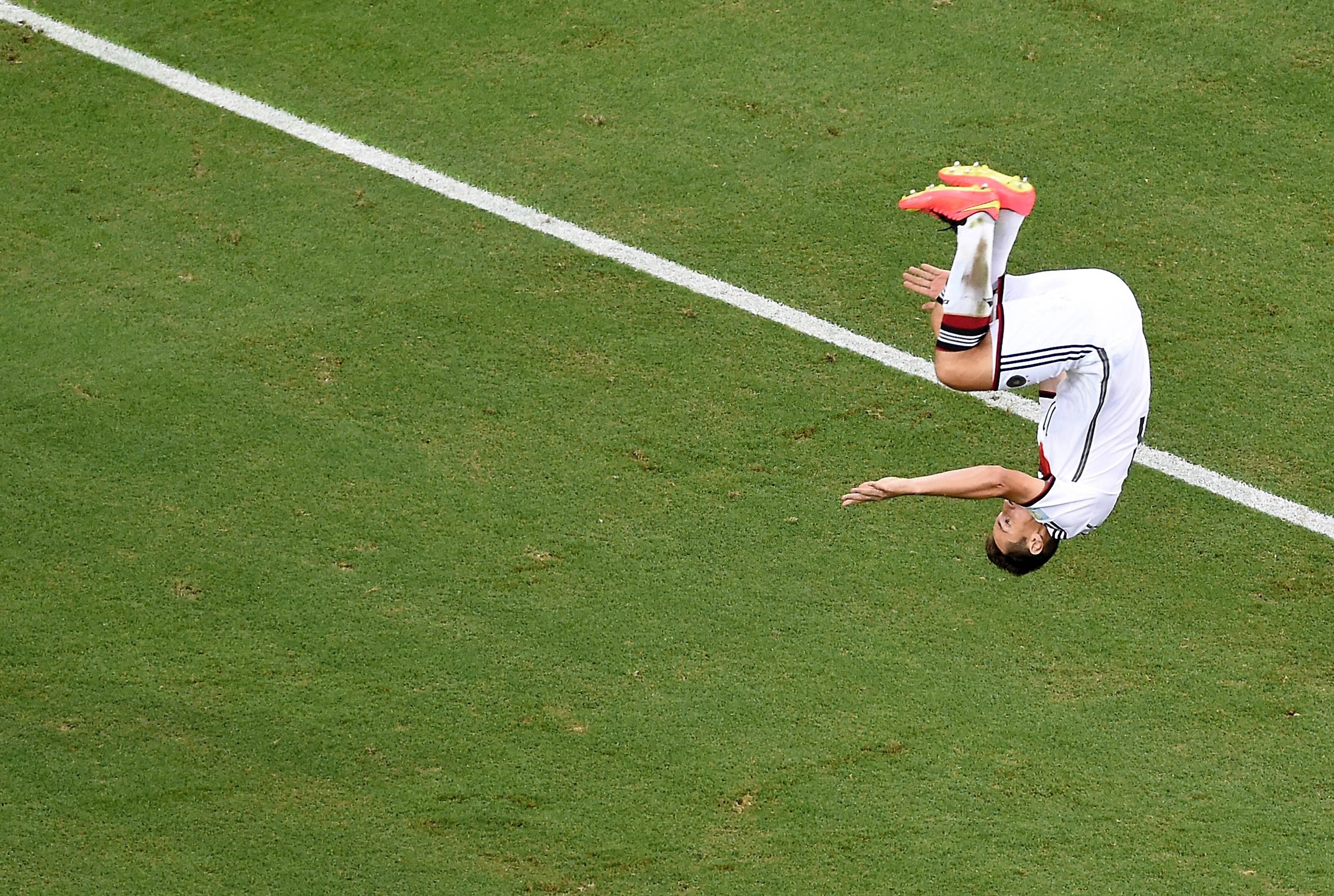 足球场上的精彩瞬间令人难忘