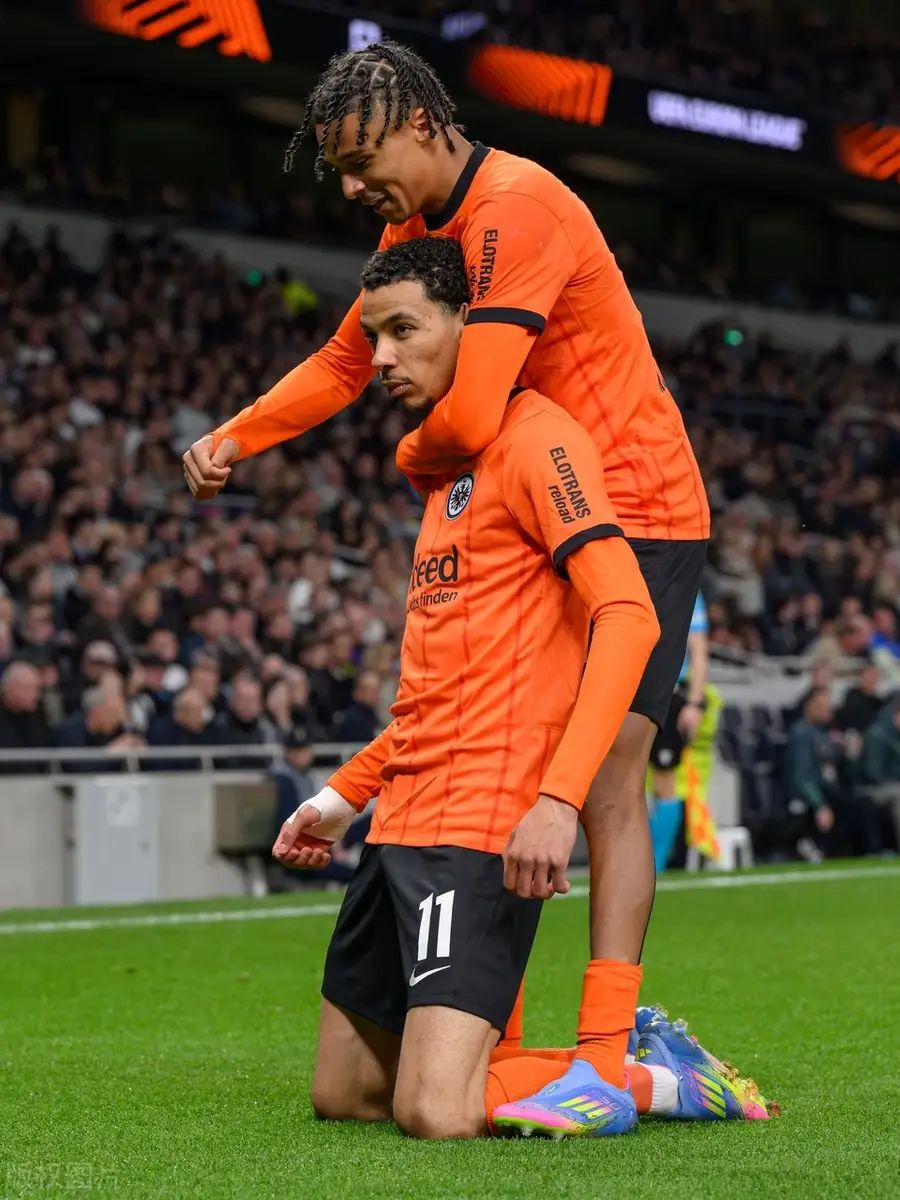 欧预赛比赛实况更新，胜负悬念不减的简单介绍