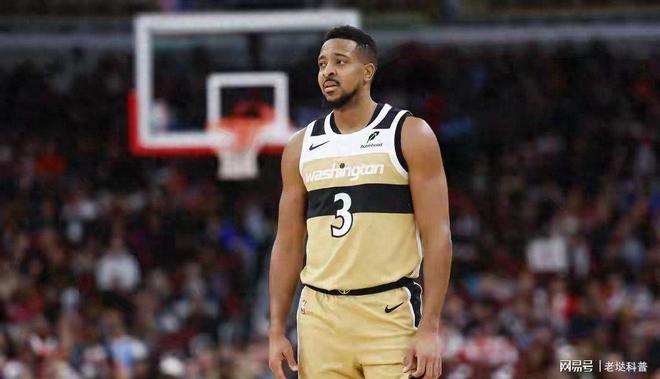 关于鹈鹕鏖战76人，麦科勒姆状态火热的信息