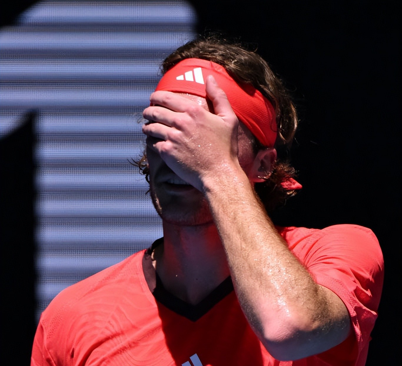 关于澳大利亚网球队绝地反击德国网球队，西西帕斯高光表现的信息