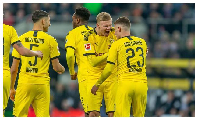 勒沃库森力克曼联，阿什拉夫扛起全队的简单介绍