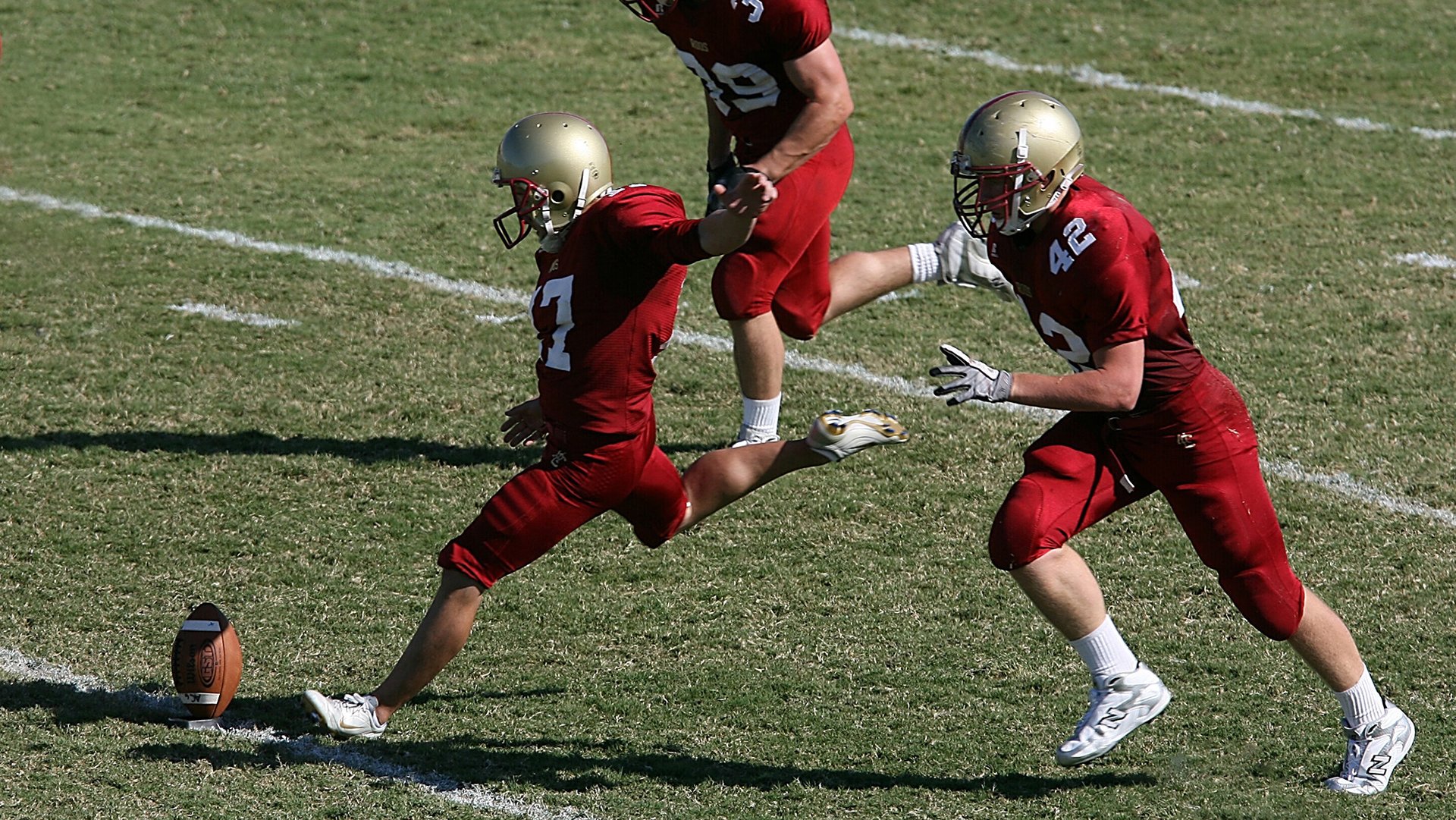 跨越时空的王者,从老鹰决胜局到欧冠半决赛的接管艺术