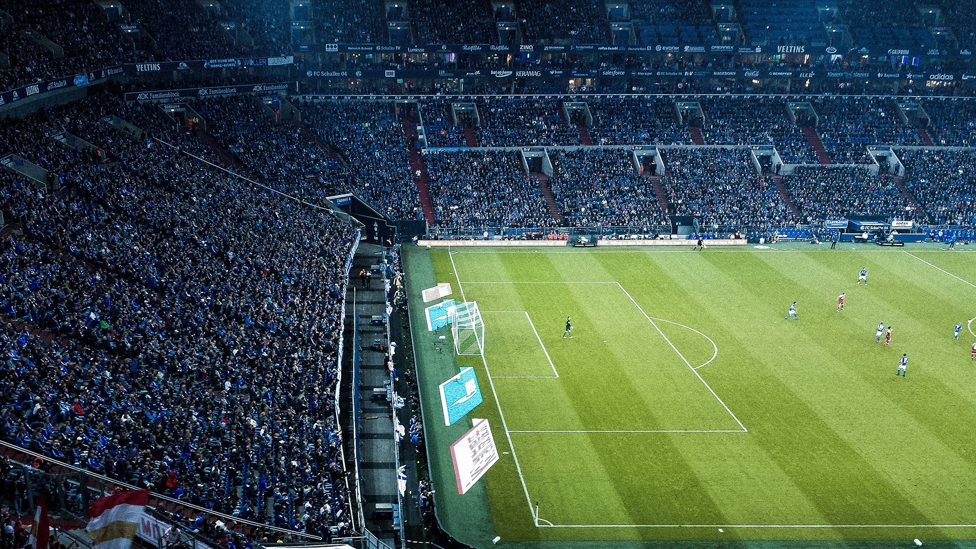 永恒之城见证奇迹之夜，拉齐奥铁血击溃巴萨，卡塞米罗化身胜负手